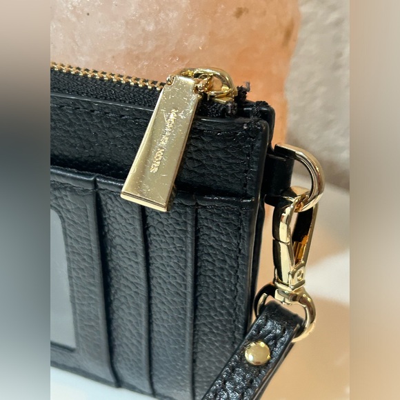 Michael Kors Wallet / Wristlet - Picture 3 of 10